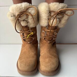 UGG Australia Sunburst Tall Boots Chestnut Sheepskin Fur Lace Up Women's Size 8